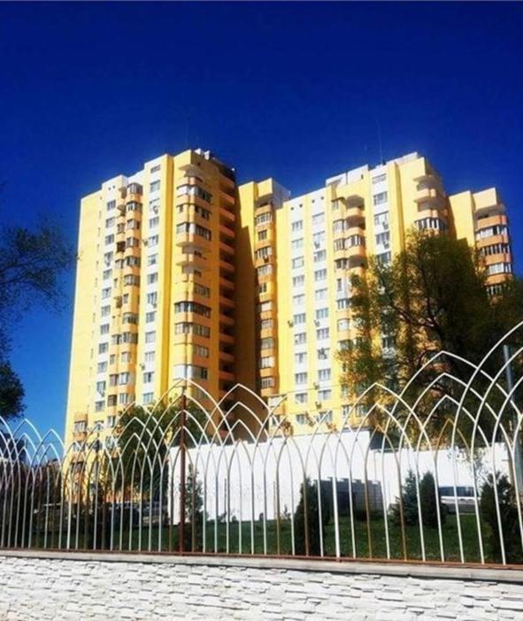 Ferienwohnung Loft Centr Tiraspol Exterior foto